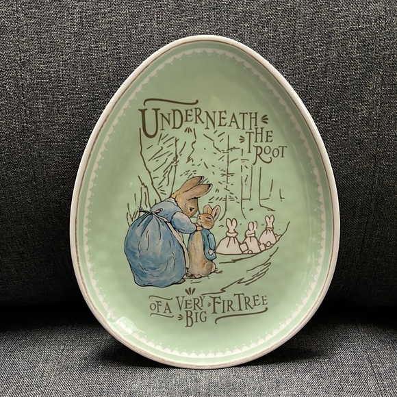 Pottery Barn Kids Peter Rabbit Plate Set - Picture 8 of 13
